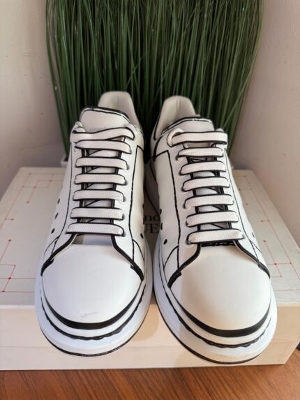 Alexander Mcqueen Black And White Outline Size 42